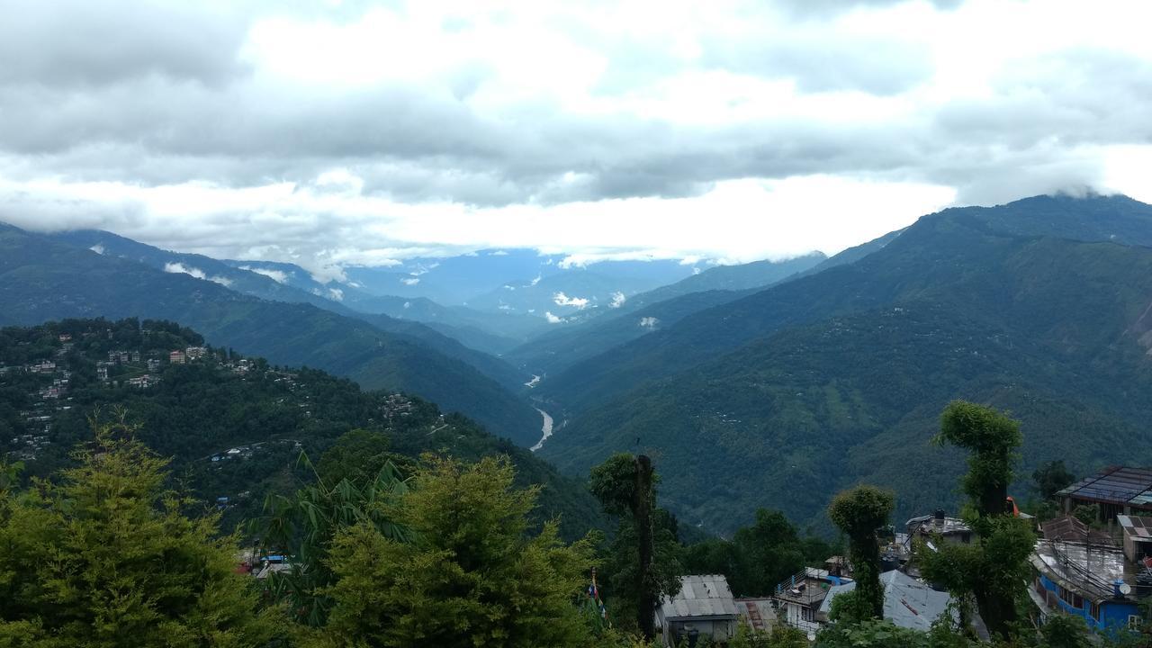 Aapas Residency Hotel Kalimpong Kültér fotó